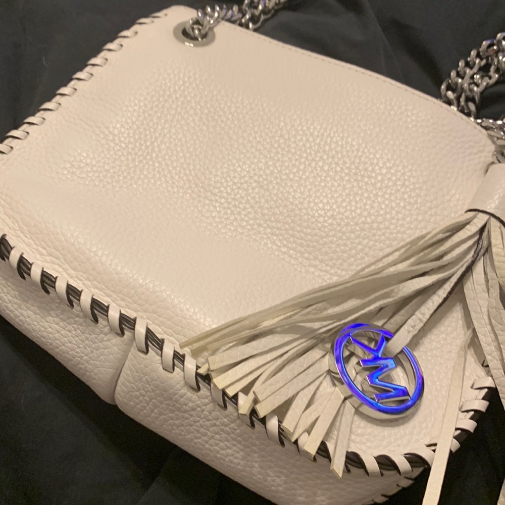 Michael Kors white leather bag. Like brand new; worn once. Beautiful!
